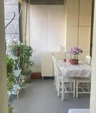 Apartment Terrace Lounge